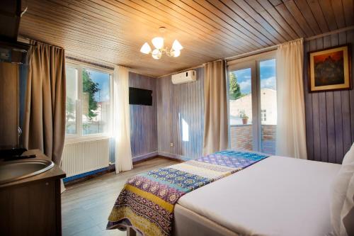 Фотография гостиницы Freedom Square Apart Hotel