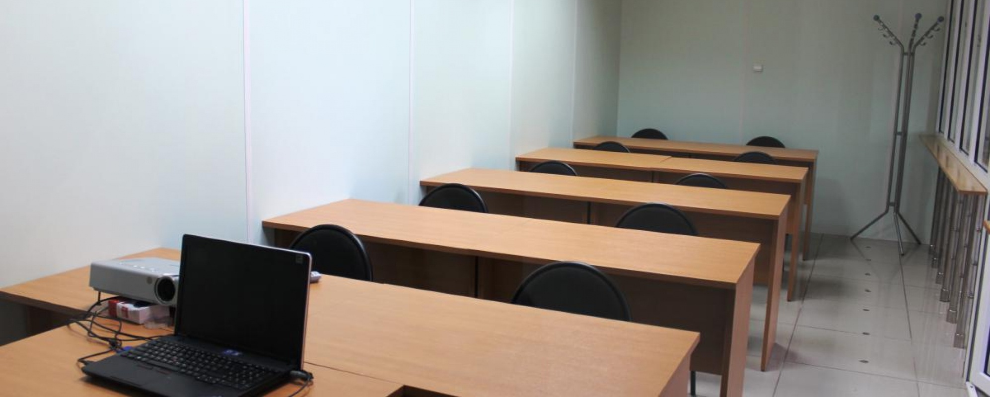 Фотографии конференц-зала Конференц-зал на 10 мест