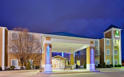 Фотография гостиницы Baymont by Wyndham Kirksville University Area