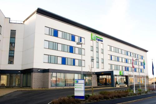 Фотография гостиницы Holiday Inn Express Rotherham - North, an IHG hotel