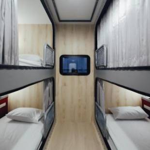 Фотографии хостела
Tales Khaosan (Cafe & Hostel)