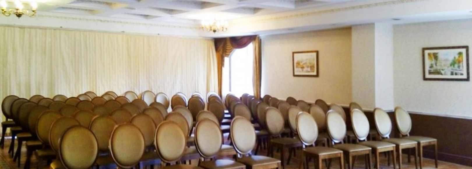 Фотография конференц-зала Коркули