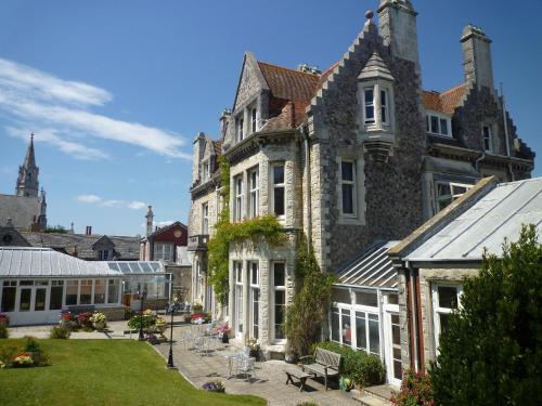 Фотография гостиницы Purbeck House Hotel & Louisa Lodge