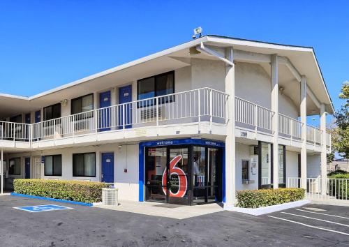 Фотография гостиницы Motel 6-Walnut Creek, CA