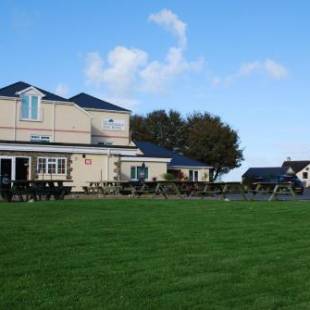 Фотографии гостиницы
The Woodridge Hotel