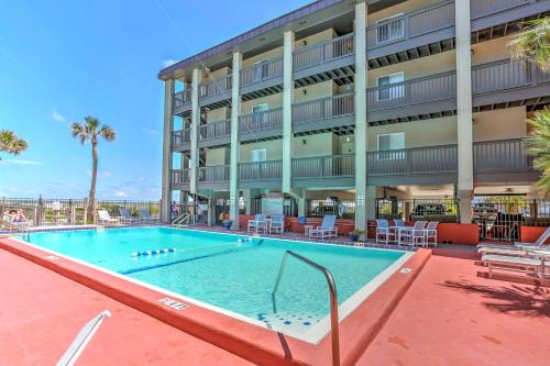 Фотография гостевого дома Ocean-View Resort Condo with Pool and Beach Access