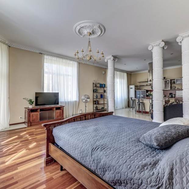 Фотографии квартиры
Апартаменты солнечная студия с круглым балконом