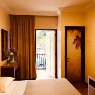 Фотография гостиницы Hotel Chua Gin