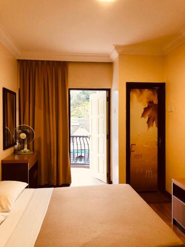 Фотографии гостиницы
Hotel Chua Gin