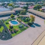 Фотография мотеля Statesman Motor Inn