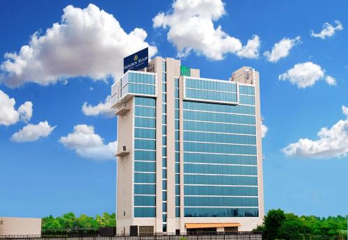 Фотография гостиницы Golden Tulip Suites Gurgaon