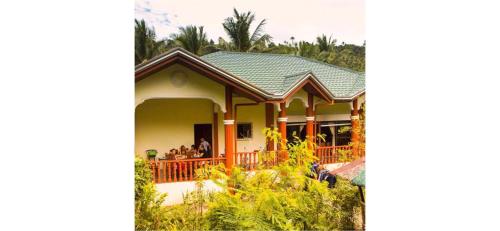 Фотография мини отеля Riverside at Aninuan Accommodation and Food