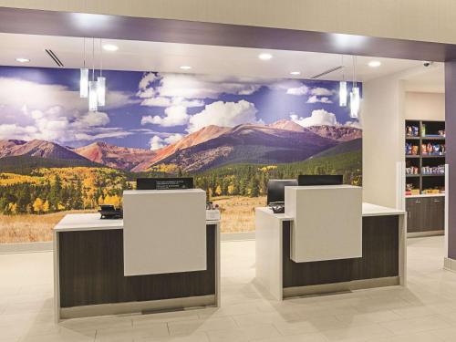 Фотография гостиницы La Quinta Inn & Suites by Wyndham Fort Collins, Colorado