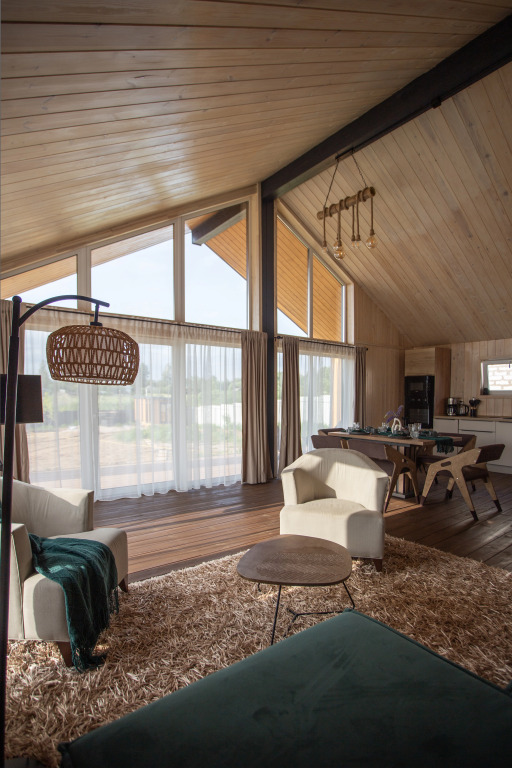 Фотография Коттеджа Частный дом Барнхауз у озера