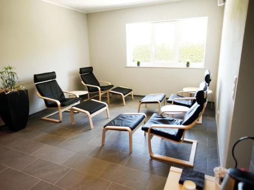 Фотографии гостевого дома
Beautiful Holiday Home In Bollenford near Forest