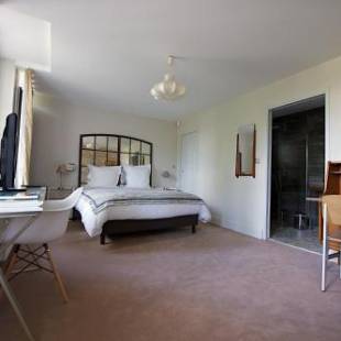 Фотографии мини отеля
Le Clos Jeannon