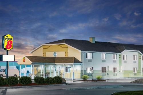 Фотография мотеля Super 8 by Wyndham Clearfield