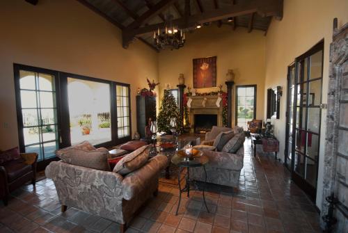 Фотография гостевого дома The Patrician Hollywood Universal