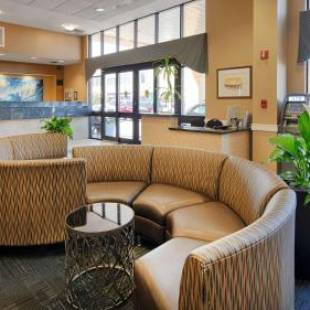 Фотографии гостиницы
Ramada Plaza by Wyndham Virginia Beach