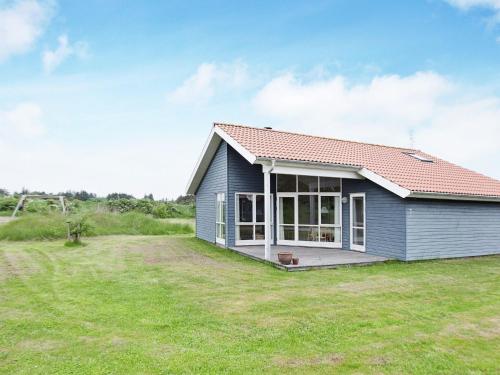Фотография гостевого дома Three-Bedroom Holiday home in Ulfborg 32
