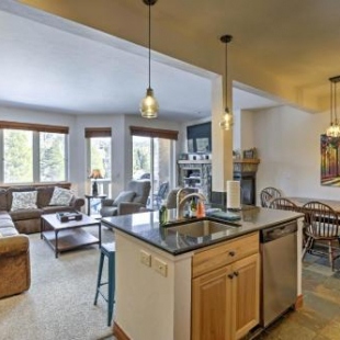 Фотография гостевого дома Winter Park Condo with Hot Tub and Shuttle-Walk to Town