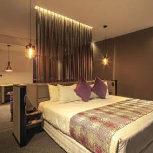 Фотографии гостиницы
Kharma Suites