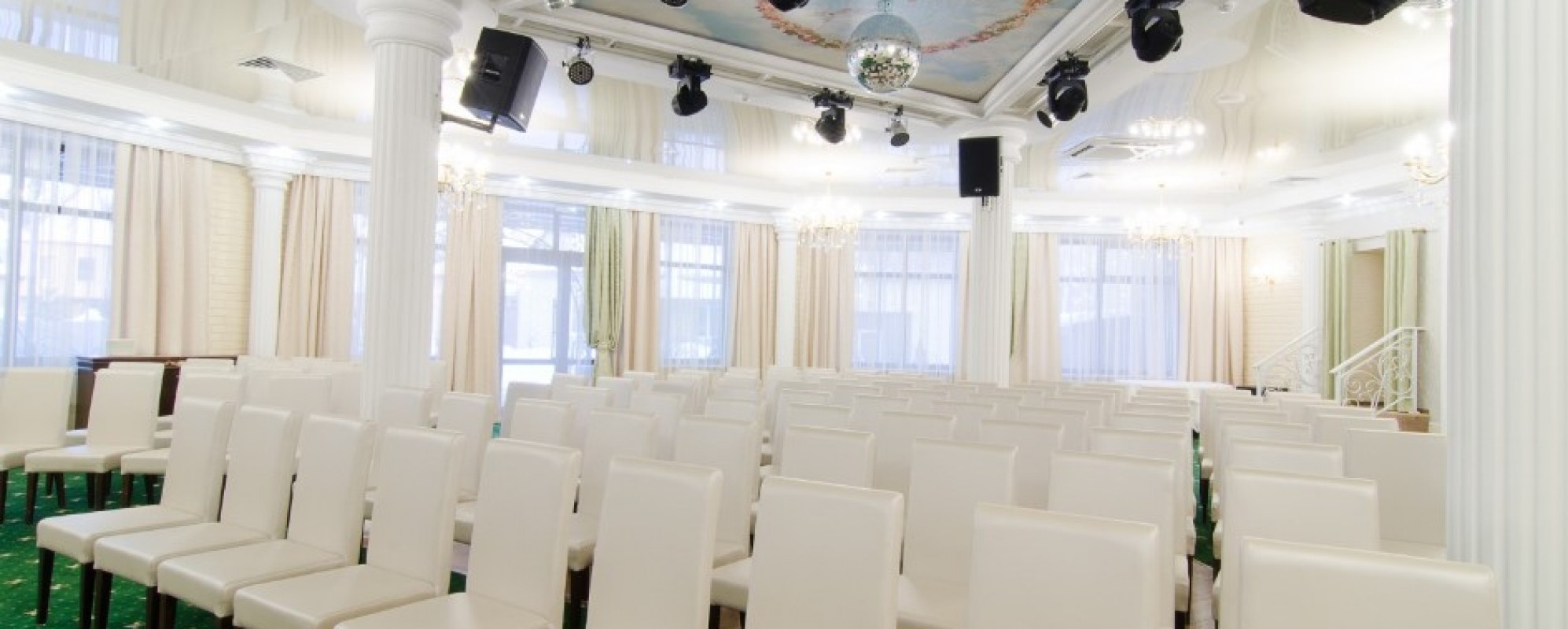 Фотографии конференц-зала Garden