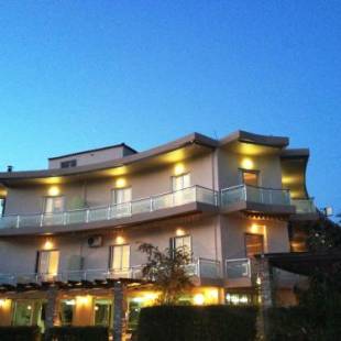 Фотографии гостиницы
Souris Hotel