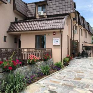 Фотографии гостевого дома
Pensiunea Calea Targovetilor