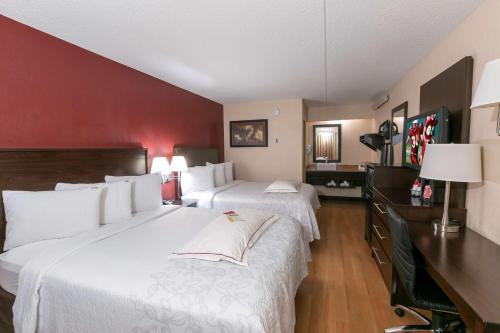 Фотография гостиницы Red Roof Inn PLUS+ Chicago - Naperville
