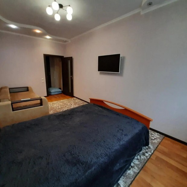 Фотографии квартиры 
            Апартаменты на улице Нововартовская 4