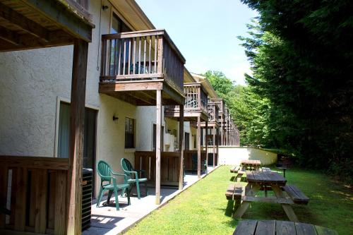 Фотография гостиницы Mountain Meadows by Exploria Resorts