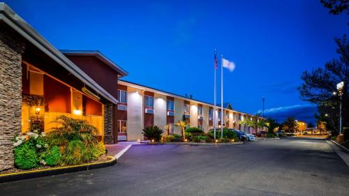 Фотография гостиницы Best Western Plus Corning Inn