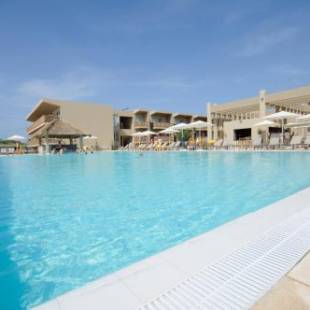 Фотографии гостиницы 
            Oasis Salinas Sea