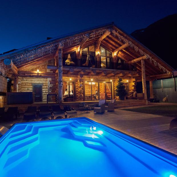 Фотографии Коттеджа 
            Шале Кедр 760, 5 спален, 12 гостей с бассейном и баней