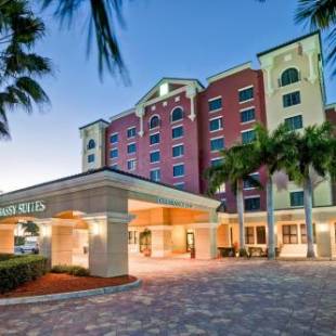 Фотографии гостиницы 
            Embassy Suites Fort Myers - Estero
