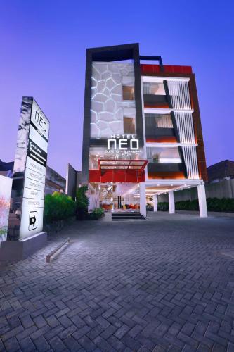 Фотография гостиницы Hotel Neo Gubeng by ASTON