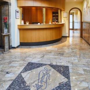 Фотографии гостиницы 
            Hotel Zur Traube