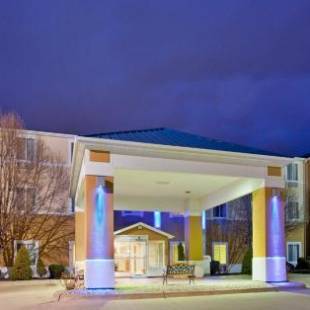 Фотографии гостиницы 
            Baymont by Wyndham Kirksville University Area