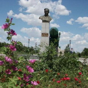 Фотография памятника Памятник М.К.Янгелю