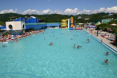 Фотографии гостиницы 
            Коралл Адлеркурорт