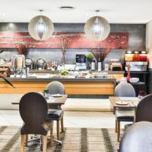 Фотография гостиницы Holiday Inn Express Sandton-Woodmead, an IHG Hotel