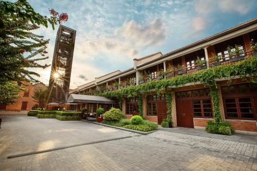 Фотографии гостиницы
Capella Shanghai, Jian Ye Li