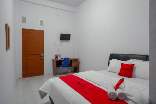 Фотография гостевого дома RedDoorz near Pasar Baru Mamuju