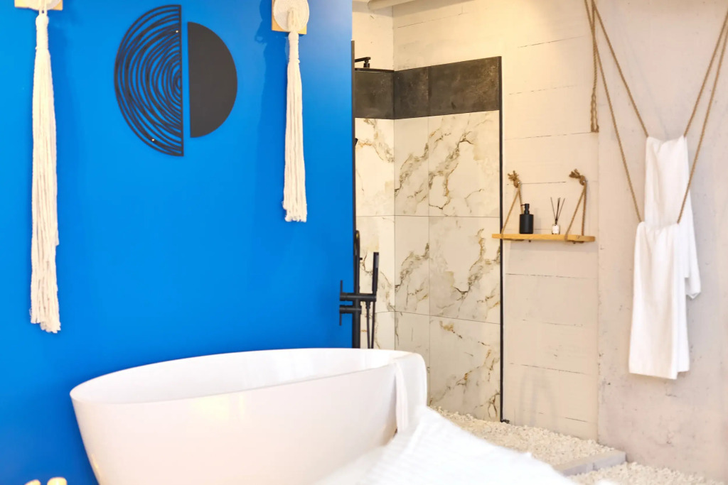 Фотография квартиры Апартаменты MaldivesInMoscow 20 этаж лаундж и открытая ванна