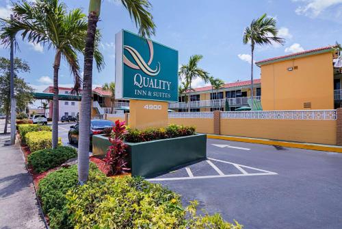 Фотография гостиницы Quality Inn & Suites Airport - Cruise Port Hollywood