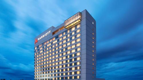 Фотография гостиницы Clark Marriott Hotel