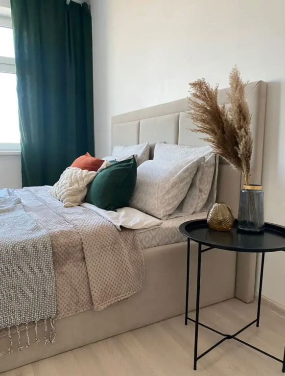 Фотография квартиры Апартаменты 1 комнатные 2+2 в Тюменской Слободе 15 этаж видовые