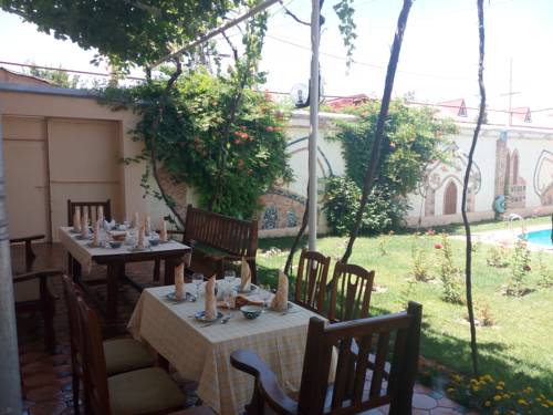 Фотографии гостиницы
Latif