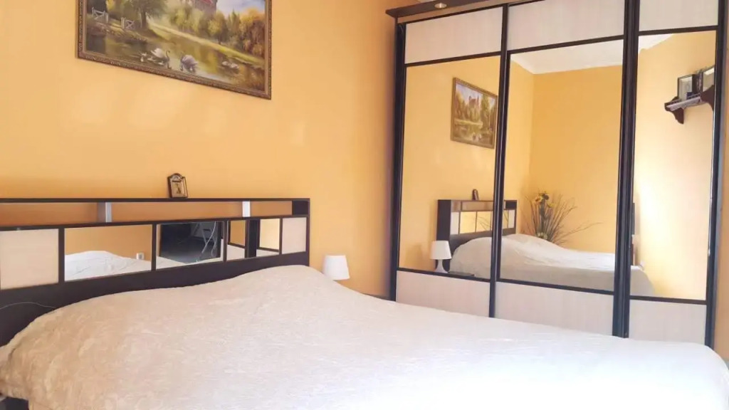 Фотография квартиры Квартира трехкомнатная с рядом с Монастырем